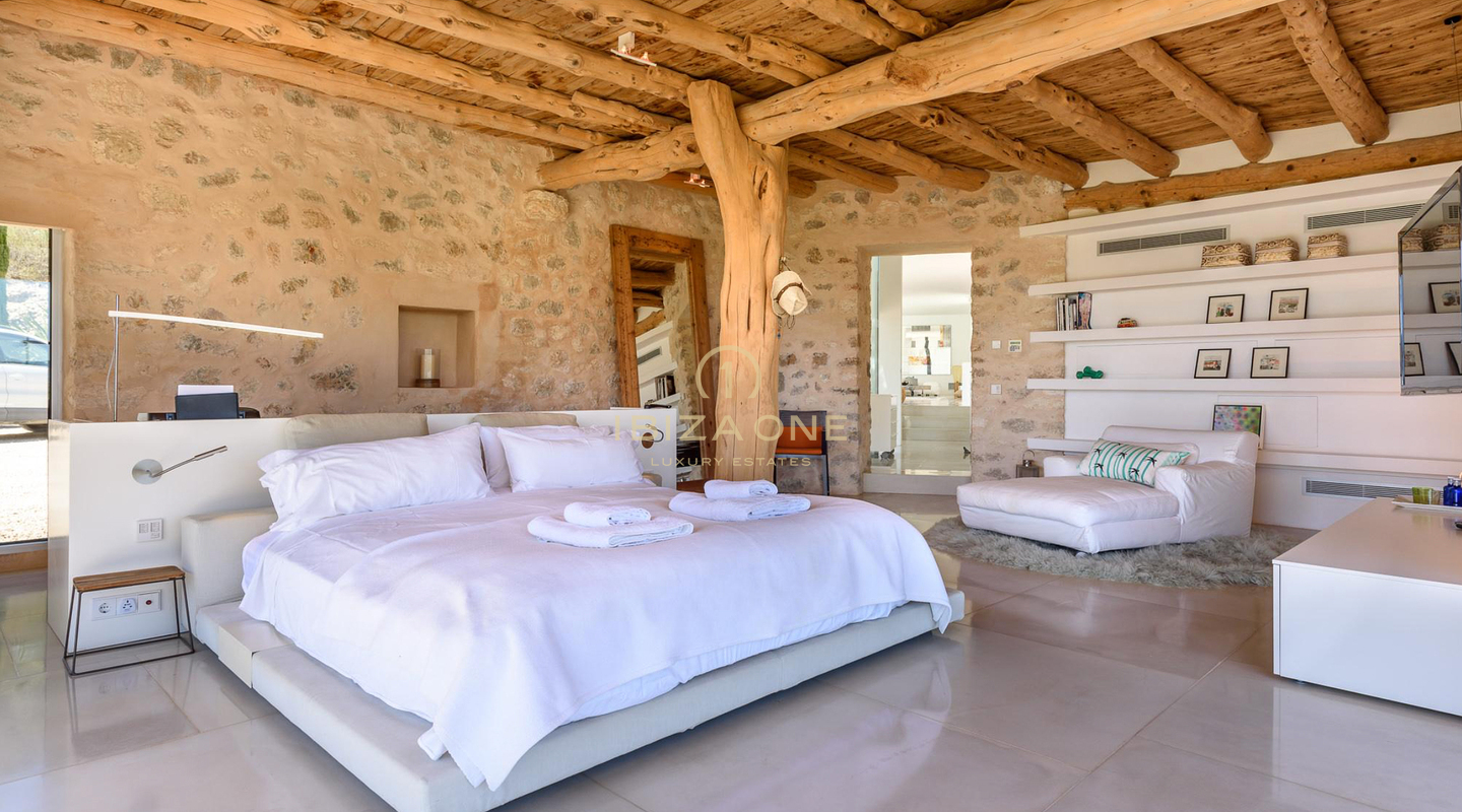 Gemoderniseerde luxe prachtige finca met privacy te koop, Ibiza - luxe finca te huur, Ibiza