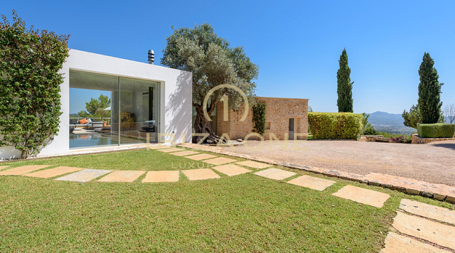 Gemoderniseerde luxe prachtige finca met privacy te koop, Ibiza - luxe finca te huur, Ibiza