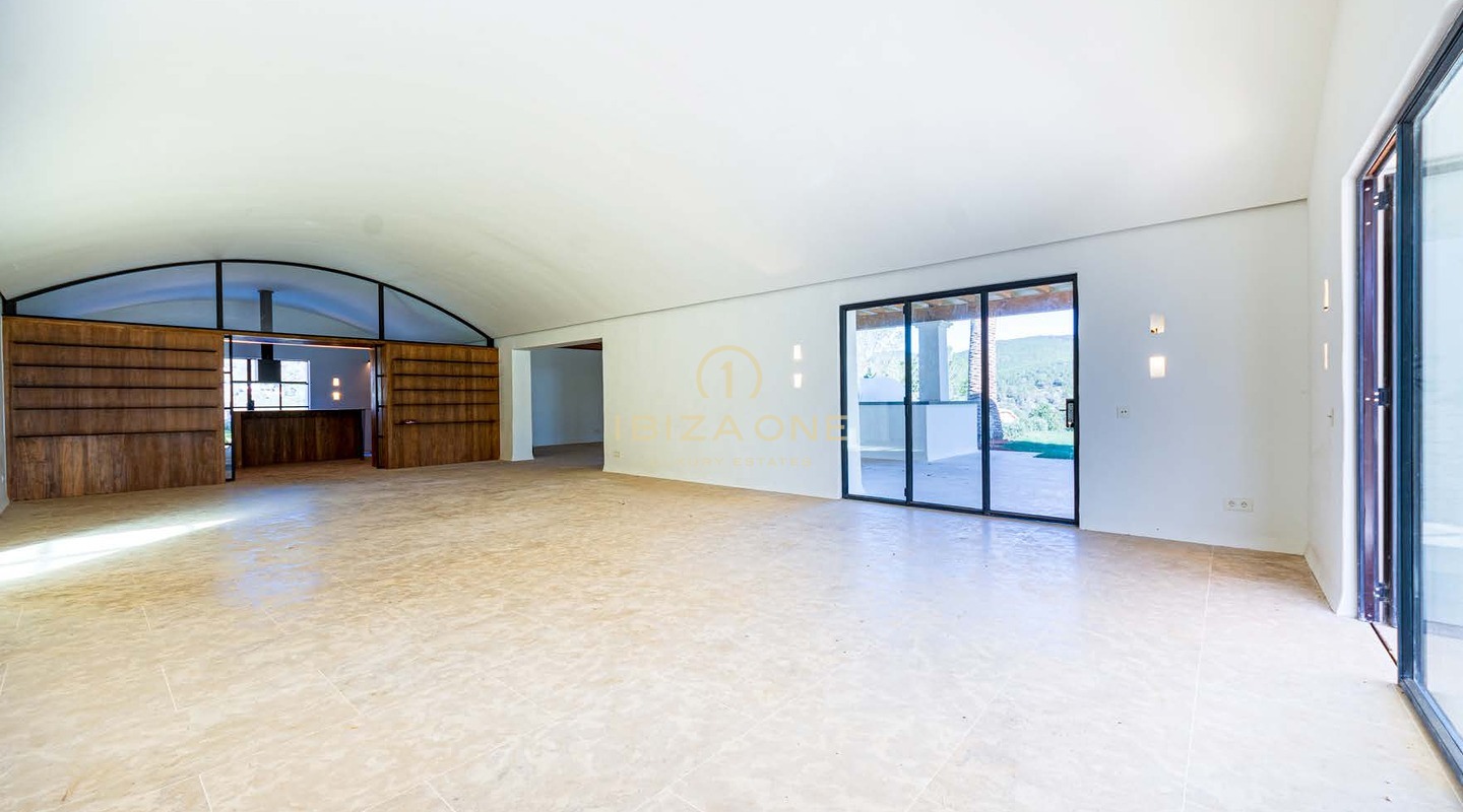 Privileged luxury finca for sale