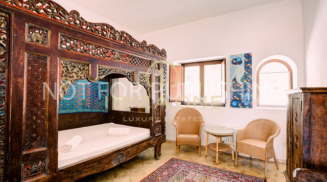 Fantastic luxury property with a main house and separate guest house for sale, Ibiza - luxury house for rent, Iibza