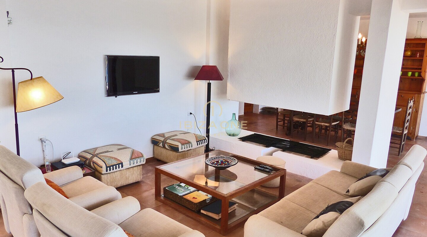 Propiedad en primera línea de mar con acceso directo al mar en venta