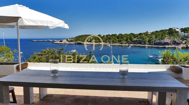 First sea line property with direct sea access for sale