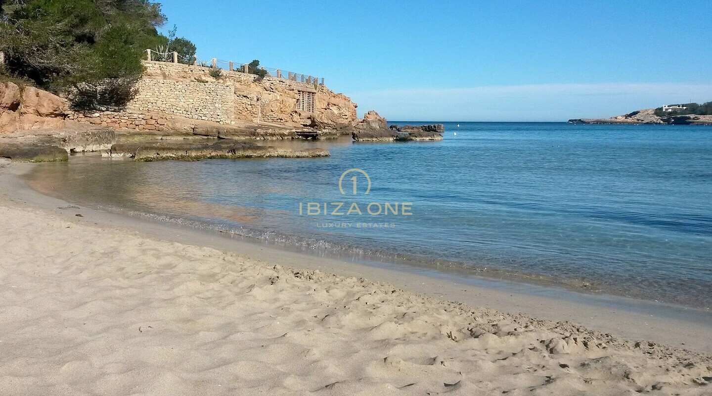Propriété en première ligne de mer avec accès direct à la mer à vendre