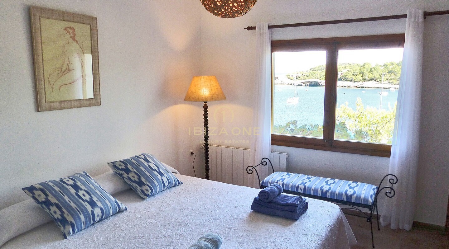 Propriété en première ligne de mer avec accès direct à la mer à vendre