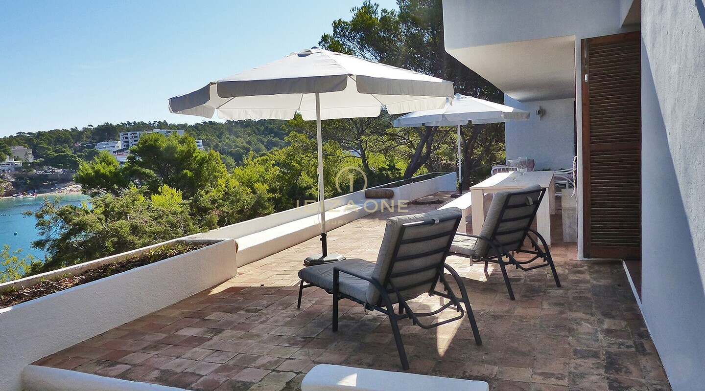 Propriété en première ligne de mer avec accès direct à la mer à vendre