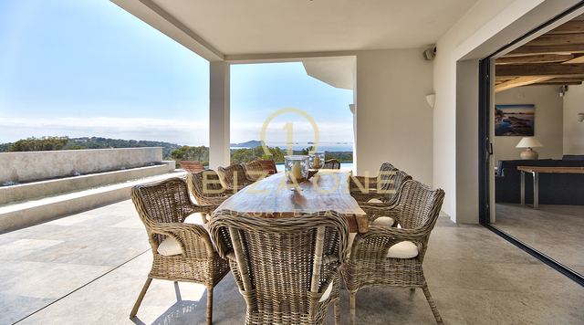 Belle villa Blakstad avec vue mer à vendre