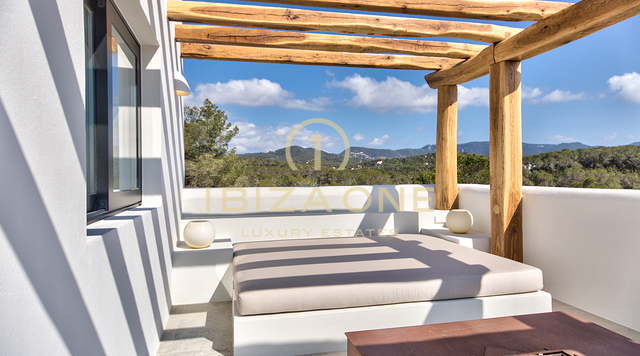 Hermosa villa Blakstad con vistas al mar en venta