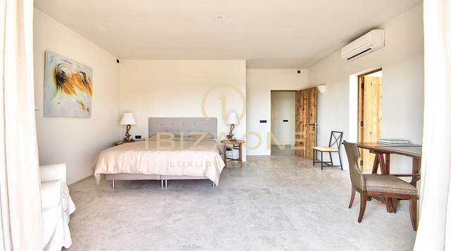 Hermosa villa Blakstad con vistas al mar en venta