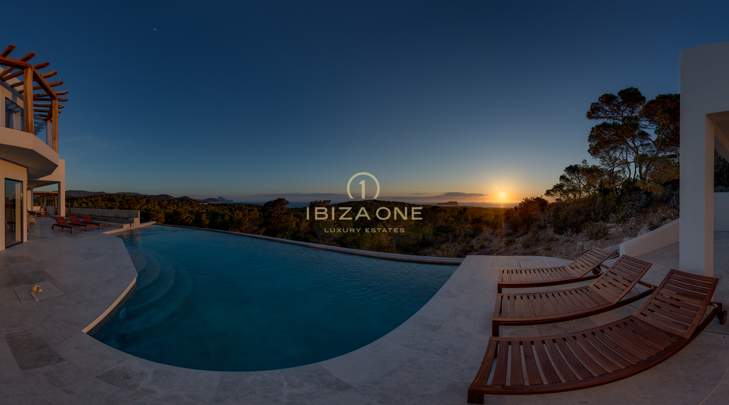 Hermosa villa Blakstad con vistas al mar en venta