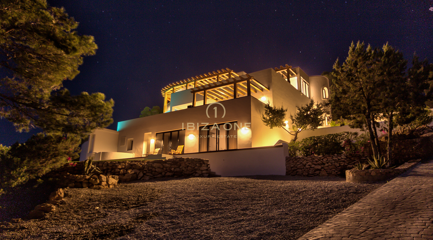 Belle villa Blakstad avec vue mer à vendre
