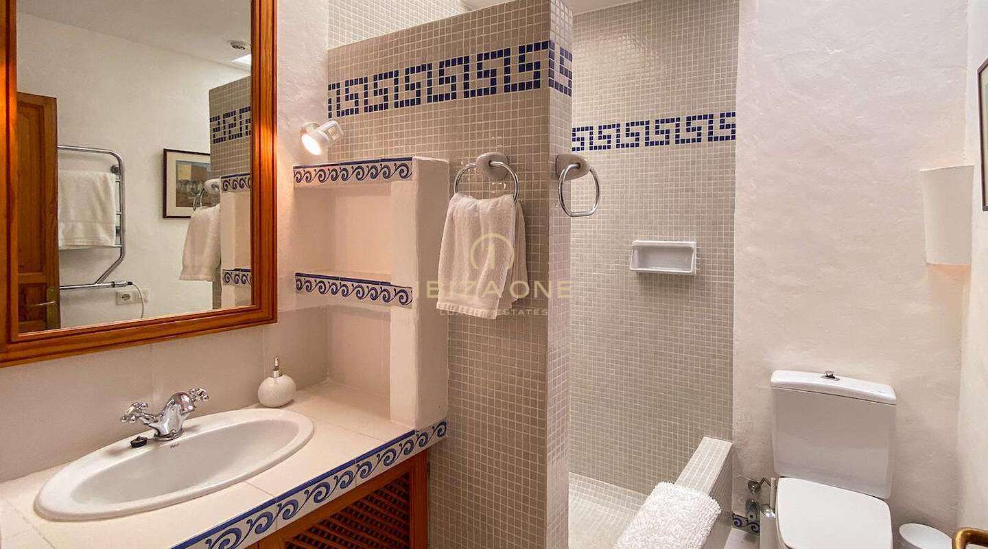 Villa in stile country marocchino con vista sul mare e Dalt Vila in vendita