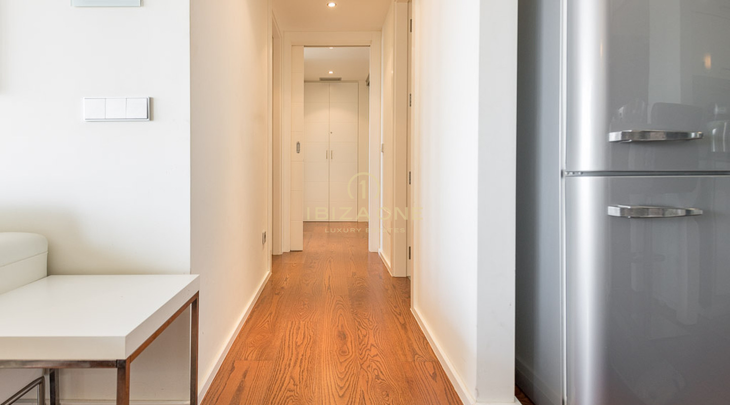 Centraal gelegen penthouse in topconditie te koop