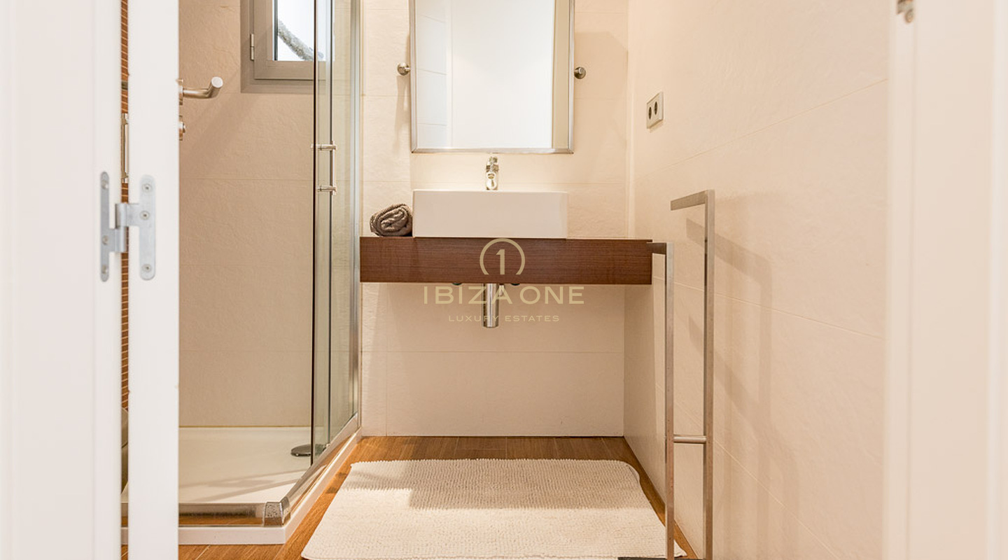 Centraal gelegen penthouse in topconditie te koop