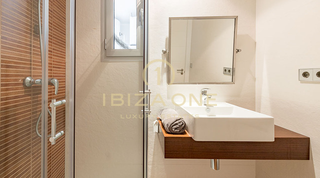 Centraal gelegen penthouse in topconditie te koop