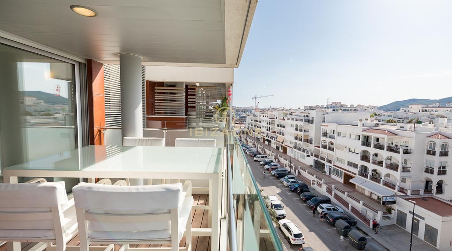 Zentral gelegenes Penthouse im Top Zustand zum Verkauf