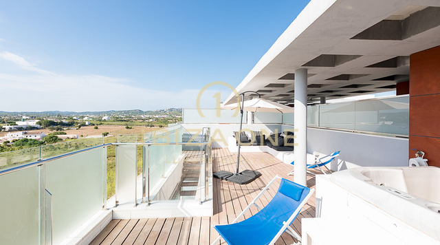 Zentral gelegenes Penthouse im Top Zustand zum Verkauf