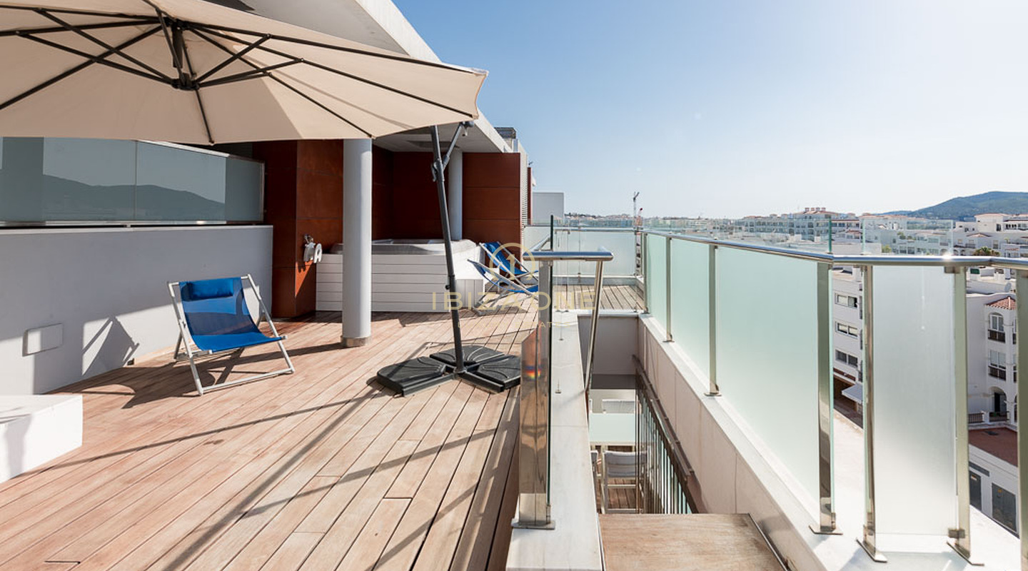 Zentral gelegenes Penthouse im Top Zustand zum Verkauf
