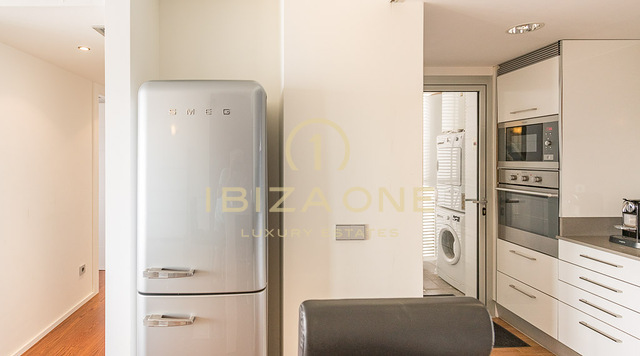 Centrally located penthouse in top condition for sale