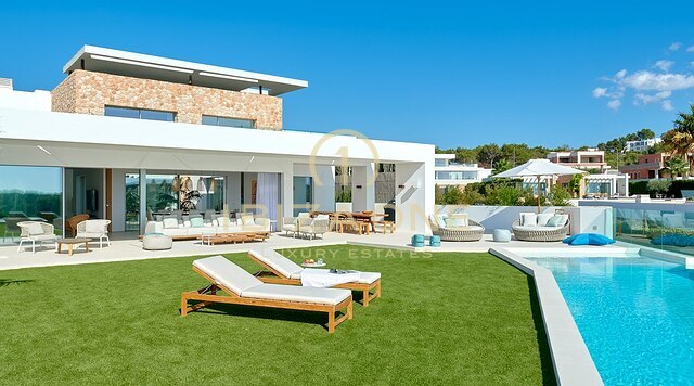 Moderna villa de lujo de nueva construcción con increíbles vistas al atardecer y al mar en urbanización privada en venta, Ibiza