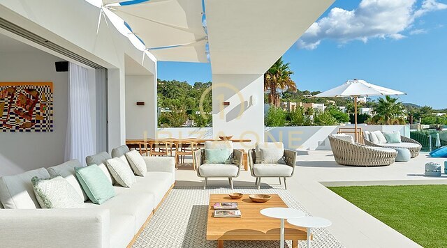 Moderna villa di lusso di nuova costruzione con incredibile vista sul tramonto e sul mare in urbanizzazione privata in vendita, Ibiza