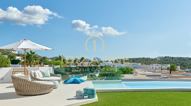 Moderna villa de lujo de nueva construcción con increíbles vistas al atardecer y al mar en urbanización privada en venta, Ibiza