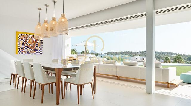 Moderna villa di lusso di nuova costruzione con incredibile vista sul tramonto e sul mare in urbanizzazione privata in vendita, Ibiza