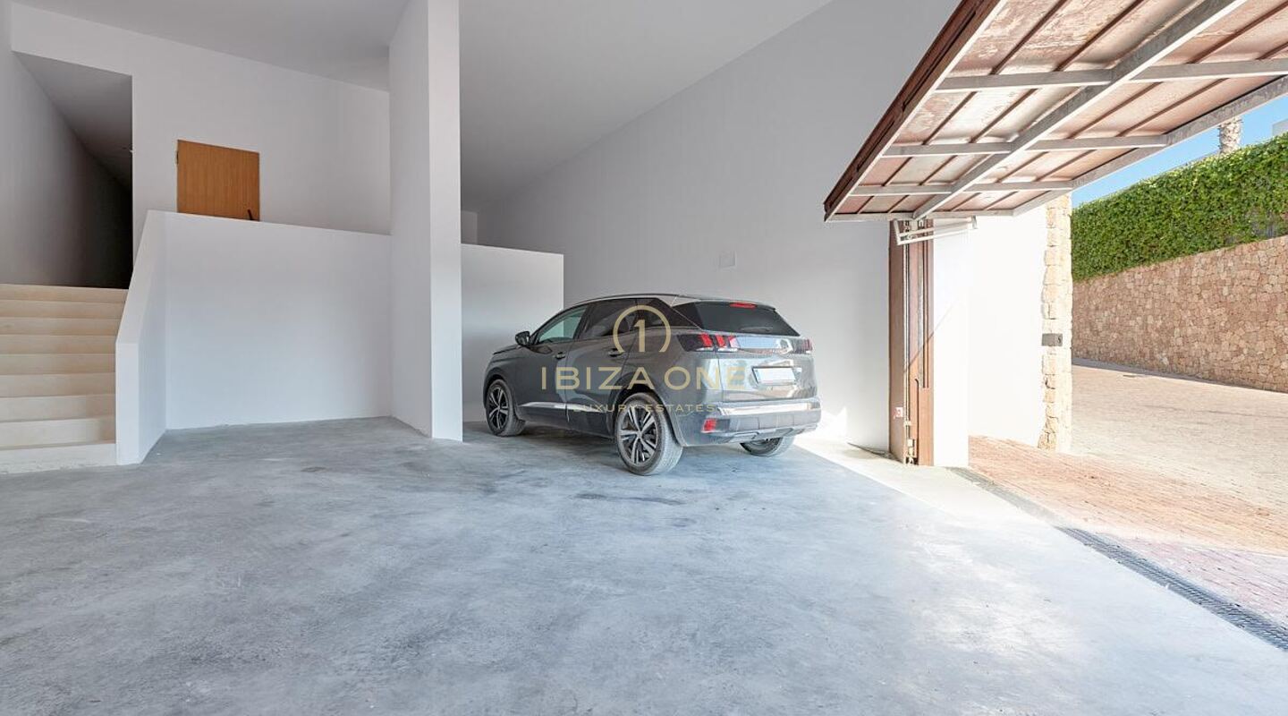 Moderna villa di lusso di nuova costruzione con incredibile vista sul tramonto e sul mare in urbanizzazione privata in vendita, Ibiza