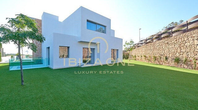 Moderne neu gebaute Luxusvilla mit unglaublichem Blick auf den Sonnenuntergang und das Meer in privater Urbanisation zu verkaufen, Ibiza