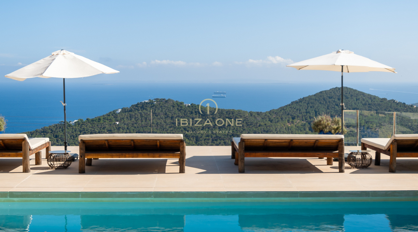 Extraordinary luxury villa with views to the sea, Dalt Vila and Formentera for sale