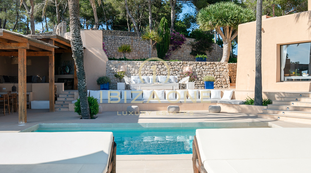 Extraordinary luxury villa with views to the sea, Dalt Vila and Formentera for sale