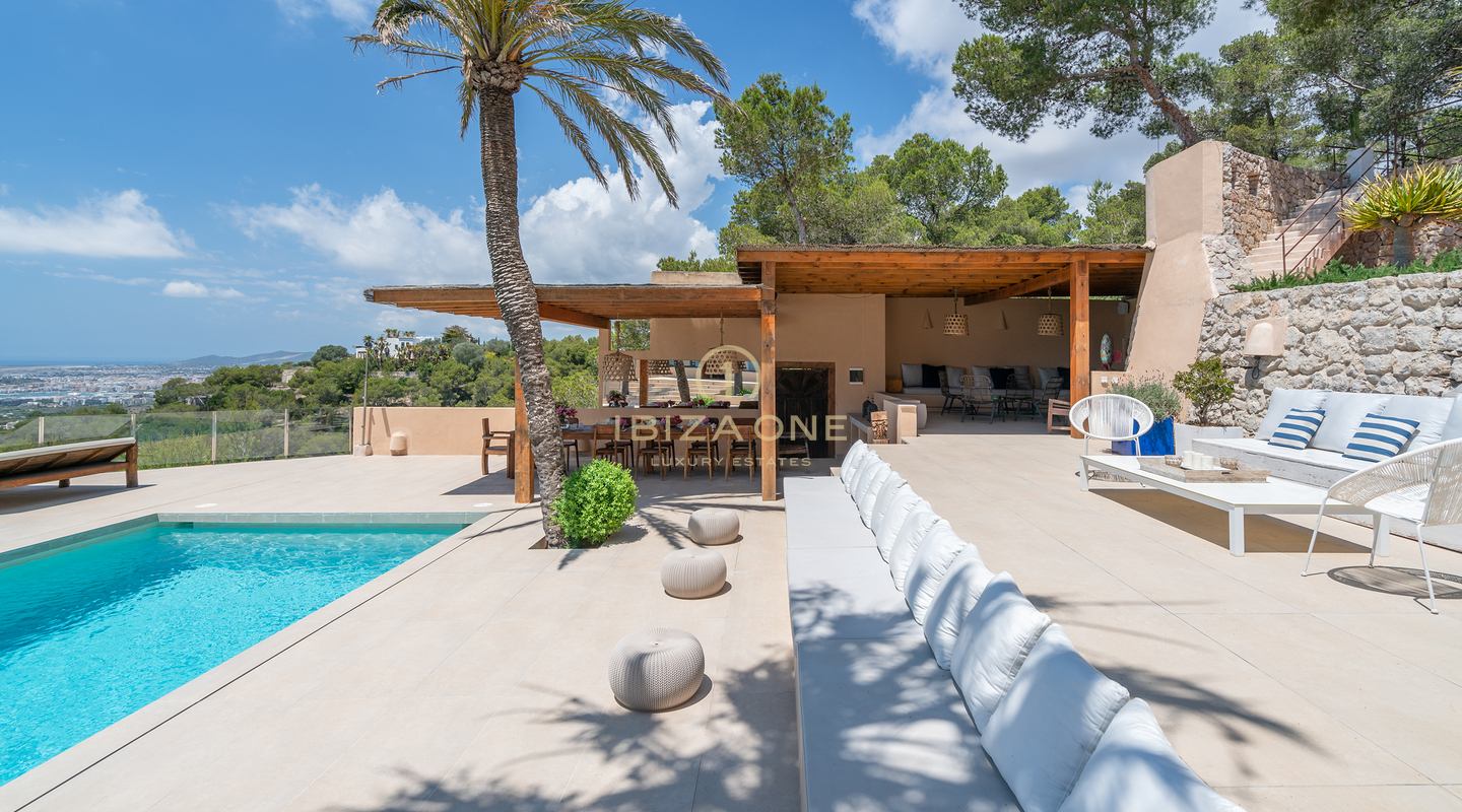 Extraordinaria villa de lujo con vistas al mar, Dalt Vila y Formentera en venta
