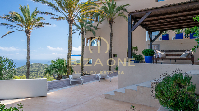 Extraordinaria villa de lujo con vistas al mar, Dalt Vila y Formentera en venta