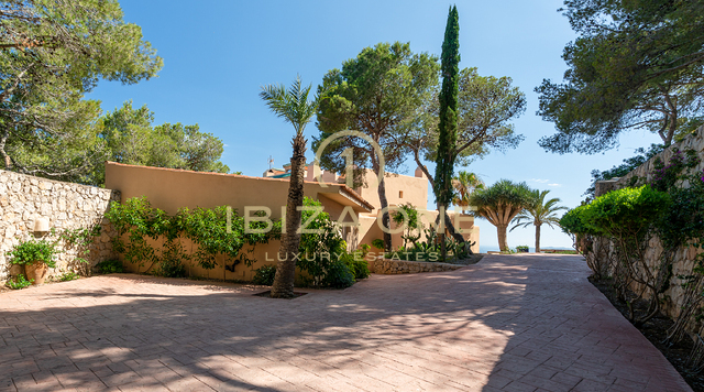 Villa de luxe extraordinaire avec vue sur la mer, Dalt Vila et Formentera à vendre