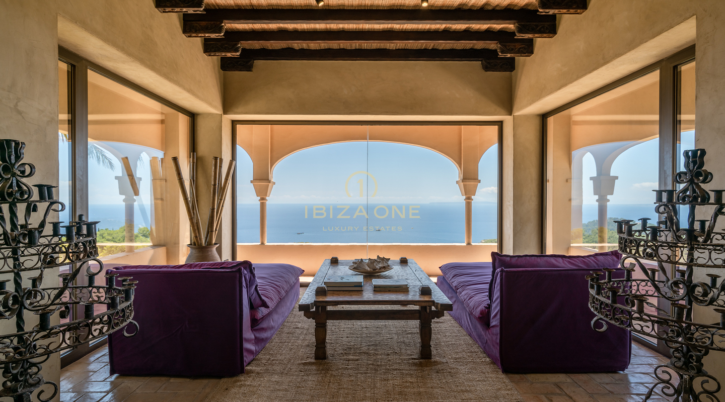 Extraordinary luxury villa with views to the sea, Dalt Vila and Formentera for sale