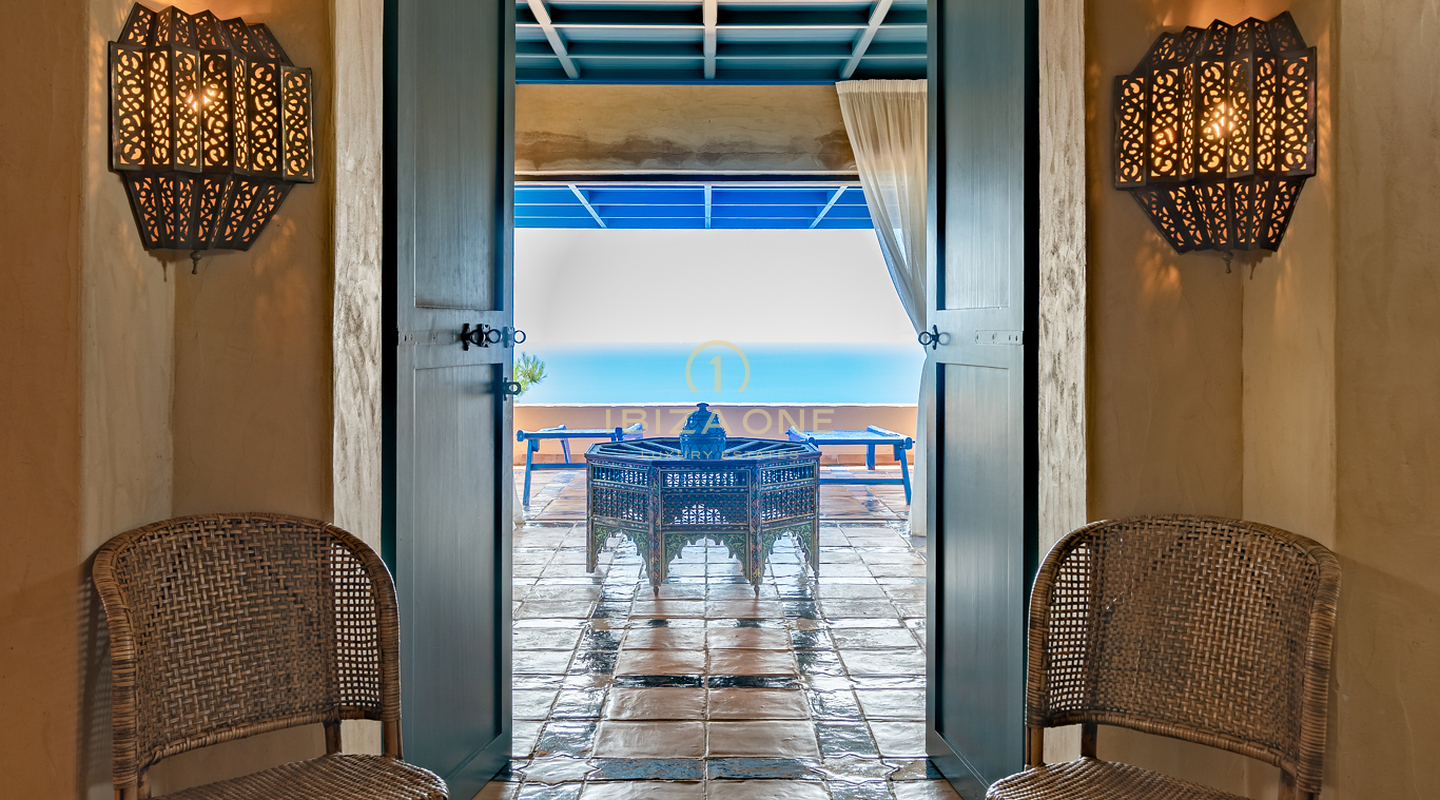 Extraordinary luxury villa with views to the sea, Dalt Vila and Formentera for sale