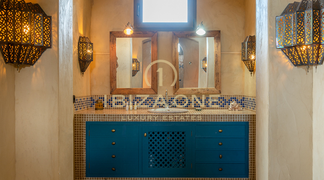 Extraordinary luxury villa with views to the sea, Dalt Vila and Formentera for sale