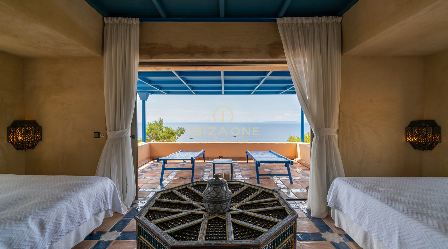 Aussergewöhnliche Luxus Villa mit Blick auf das Meer, Dalt Vila und Formentera zum Verkauf