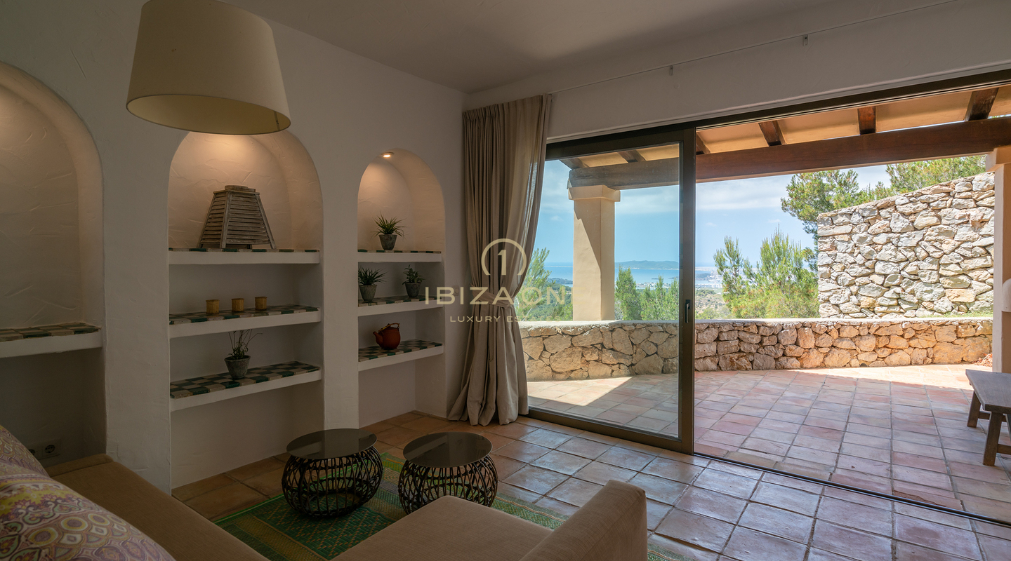 Extraordinary luxury villa with views to the sea, Dalt Vila and Formentera for sale