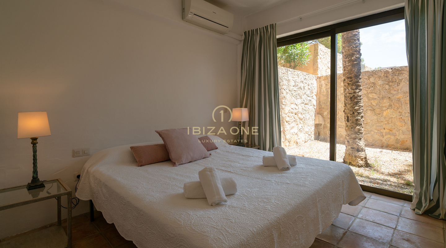Extraordinary luxury villa with views to the sea, Dalt Vila and Formentera for sale