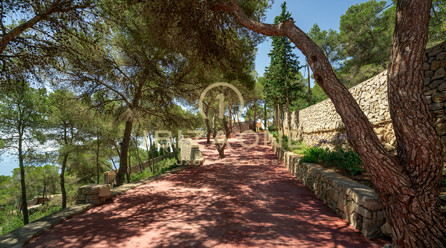 Aussergewöhnliche Luxus Villa mit Blick auf das Meer, Dalt Vila und Formentera zum Verkauf