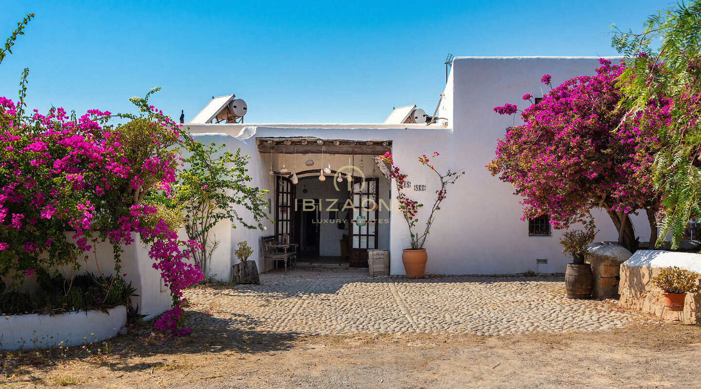 Luxe finca uit de 15e eeuw te koop op Ibiza