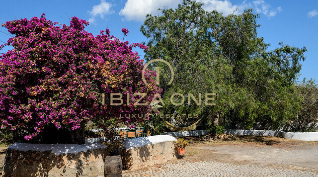Luxe finca uit de 15e eeuw te koop op Ibiza