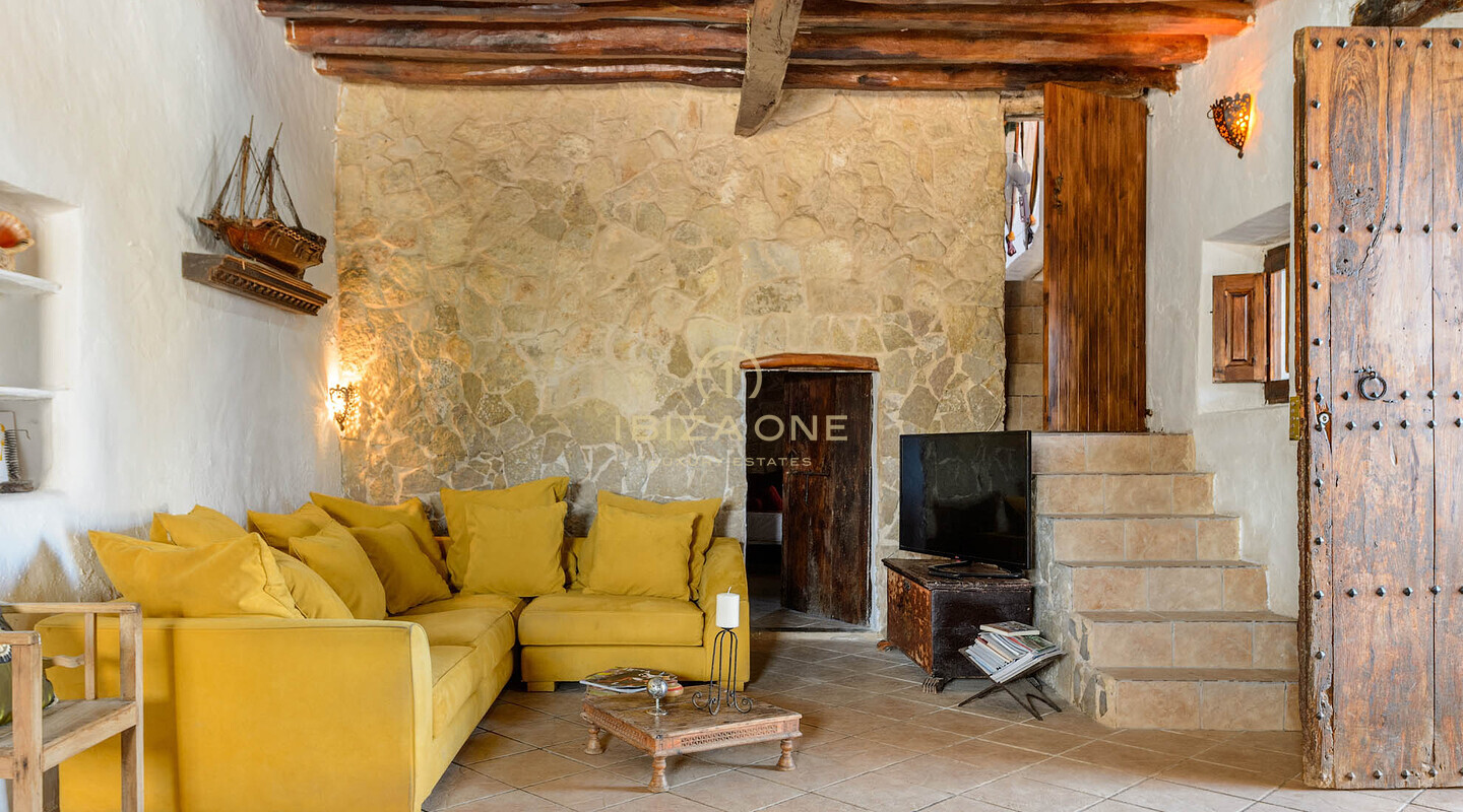 Finca ibicenca de lujo del siglo XV en venta, Ibiza