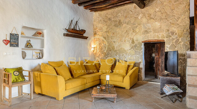 Finca ibicenca de lujo del siglo XV en venta, Ibiza