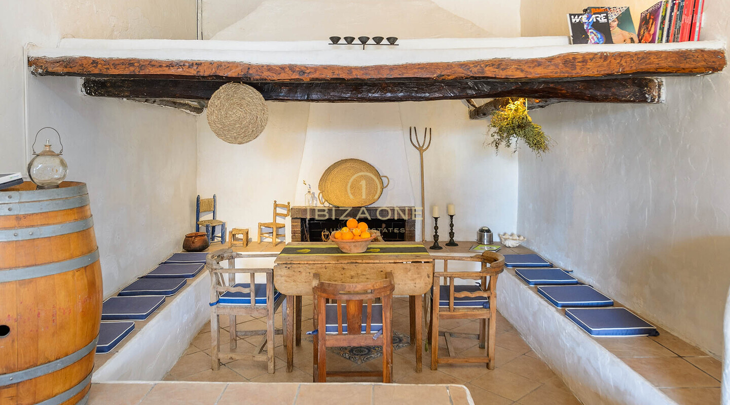 Luxe finca uit de 15e eeuw te koop op Ibiza