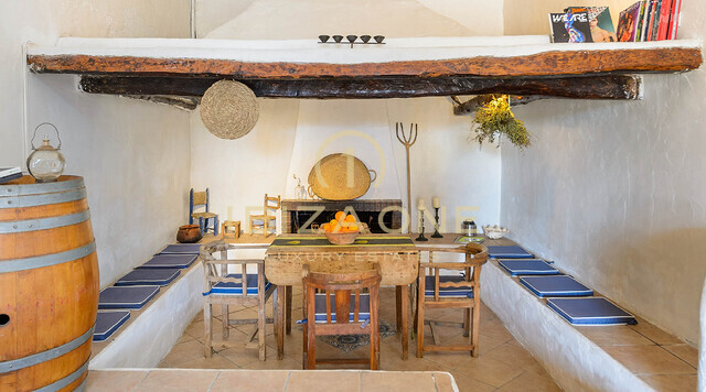 Finca ibicenca de lujo del siglo XV en venta, Ibiza
