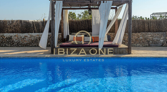 Finca ibicenca de lujo del siglo XV en venta, Ibiza