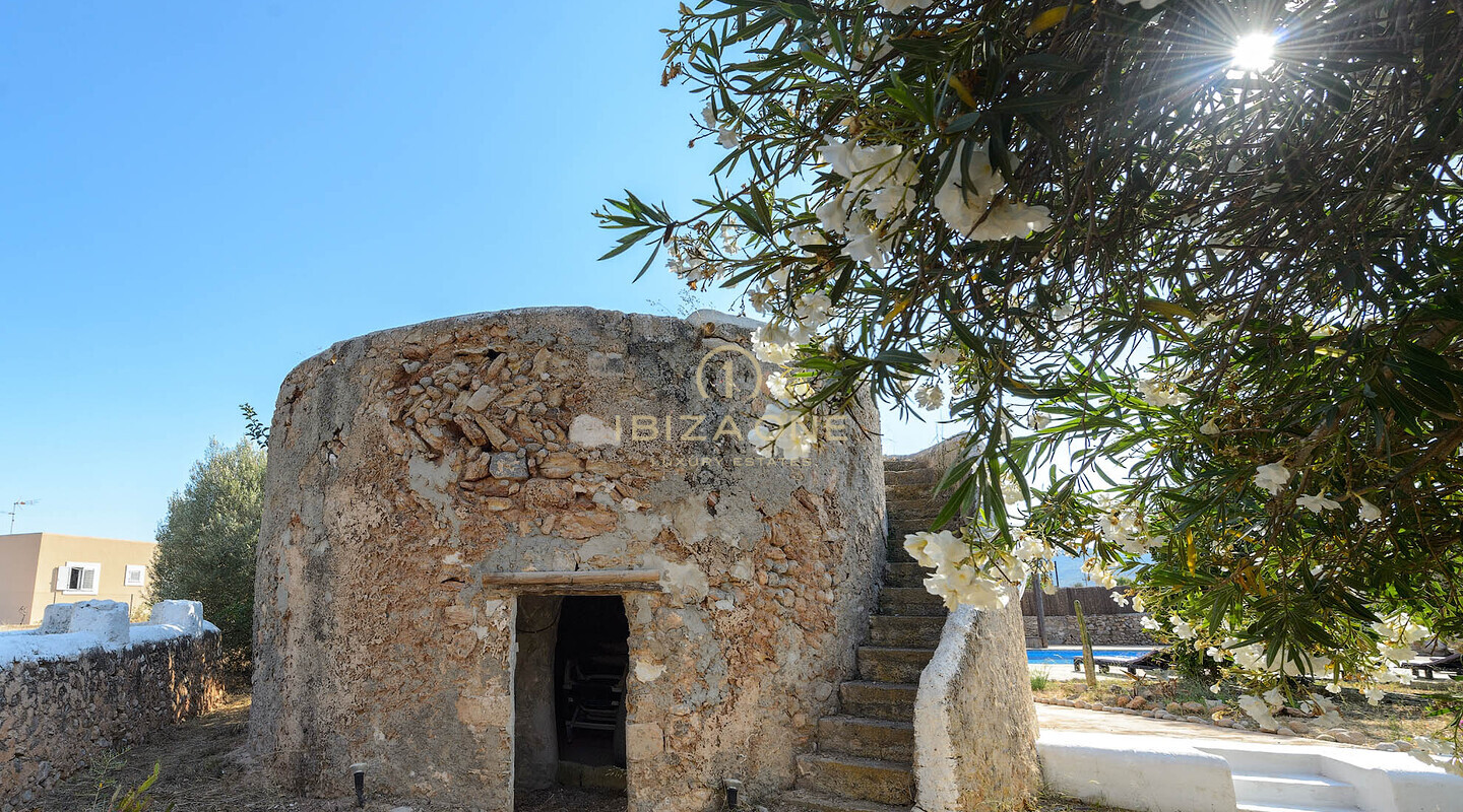 Finca di lusso ibizenca del XV secolo in vendita, Ibiza