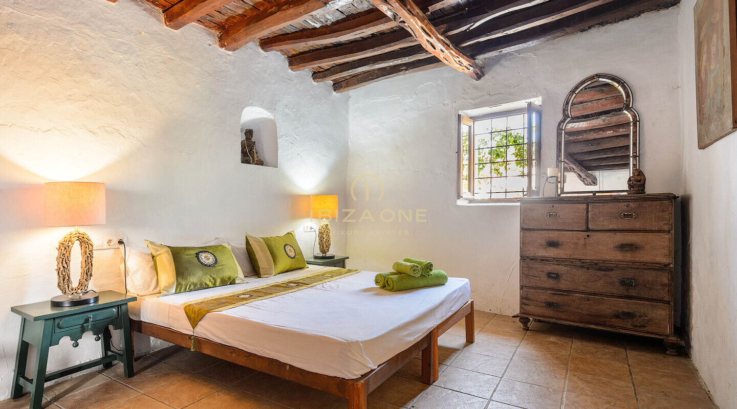 Finca ibicenca de lujo del siglo XV en venta, Ibiza