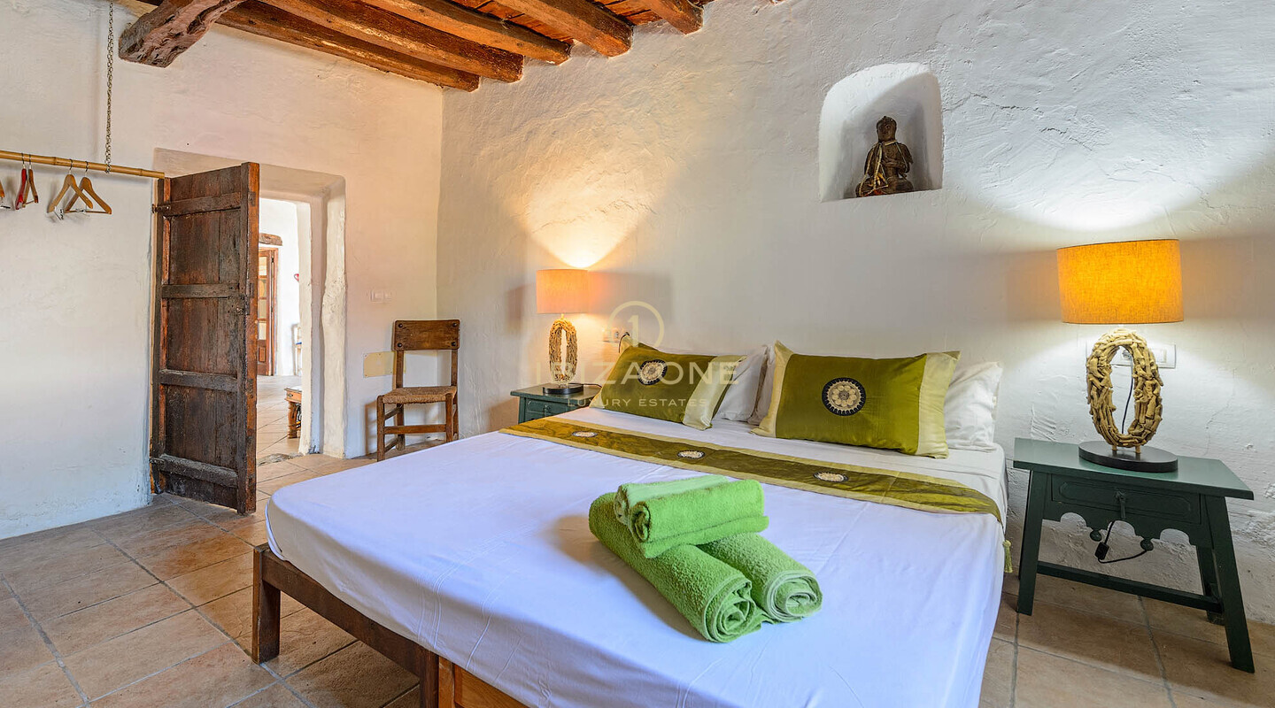 Finca ibicenca de lujo del siglo XV en venta, Ibiza